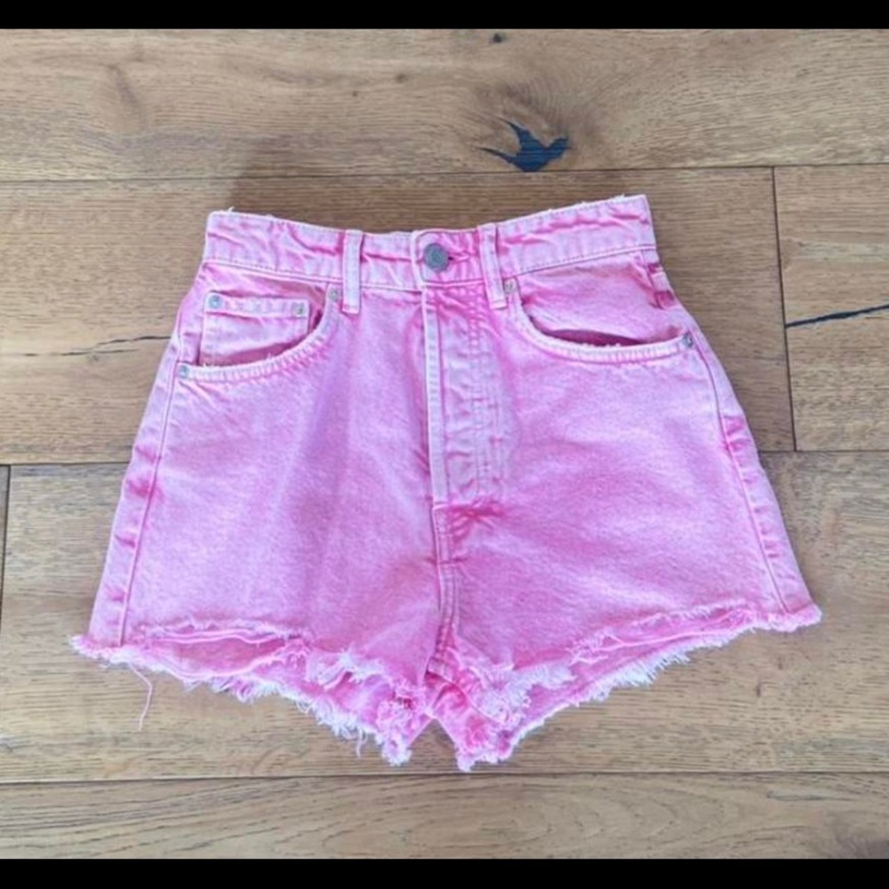 Zara Pink Jean Shorts!